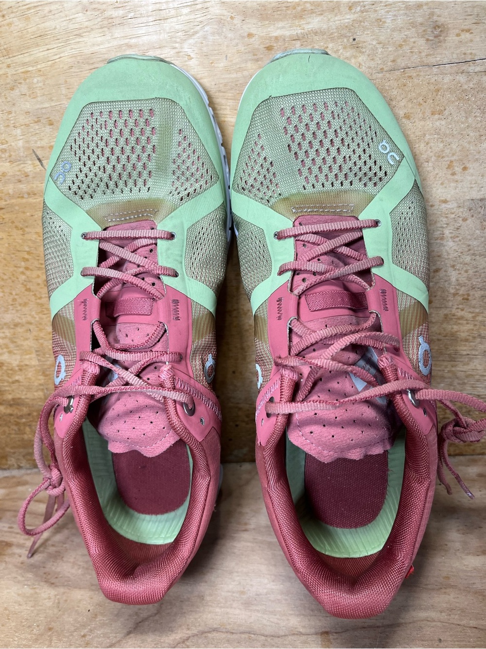 On Cloudflow REFLECTIVE Womens Size 7.5 Running Shoes Sneakers Guava/Dust Rose - Picture 7 of 13